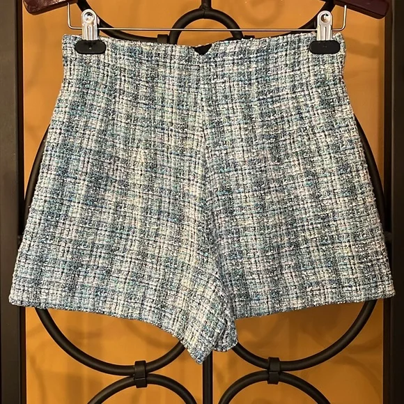ZARA Tweed High Waist Shorts - Picture 3 of 9